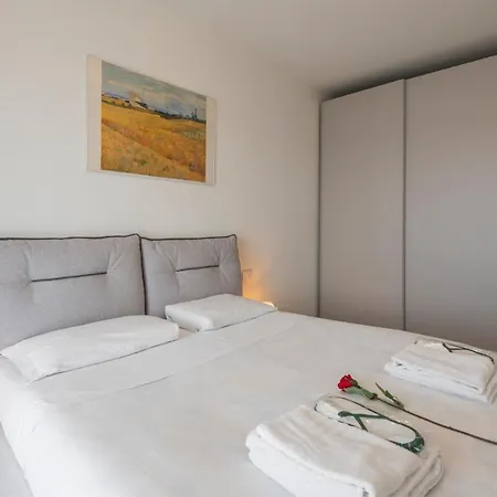 Apartment Bnbutler - Rosalba Carriera, 7 - Bright And Modern *